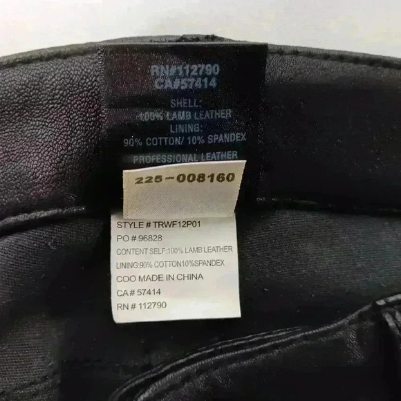 True Religion Mid Rise  Halle Super Skinny Leather pants . Ladies size 29 - Picture 12 of 15